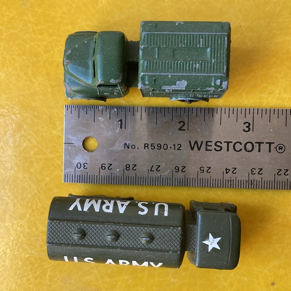 Set of two vintage die cast military army trucks vehicles made in Great Britain - Picture 5 of 16